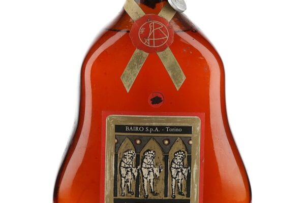 Il Fascino dell’Arak: Storia e Tradizione