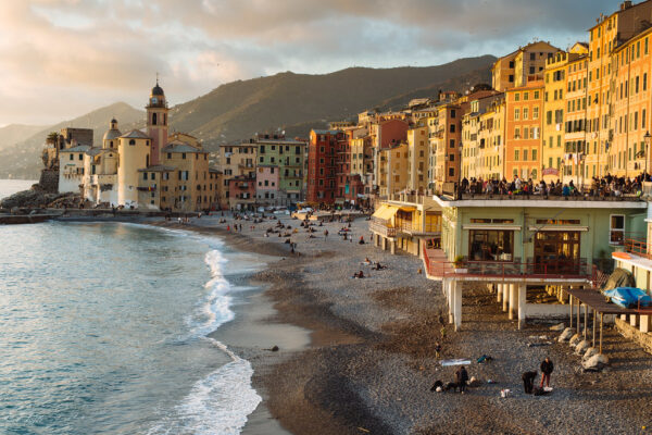 Alla Scoperta di Camogli: Storia e Bellezza Naturale