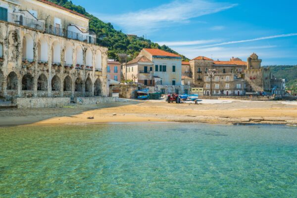 Esplora Castellabate: un tesoro nel Cilento
