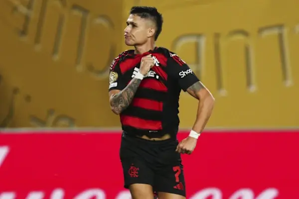 Flamengo e Espérance: Una Rivalità Sul Campo