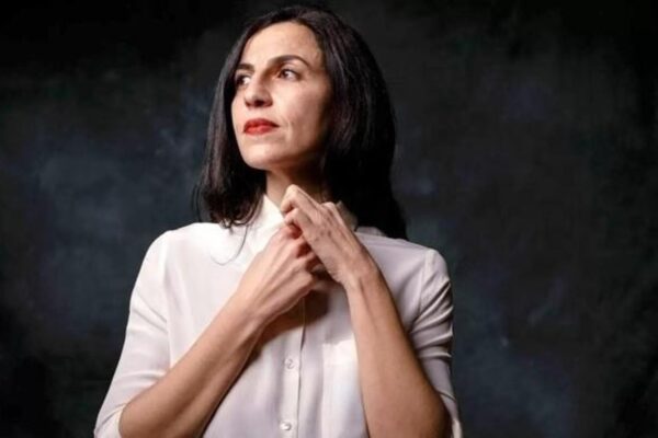 Scopri Francesca Mannocchi: Giornalista e Autrice Impegnata