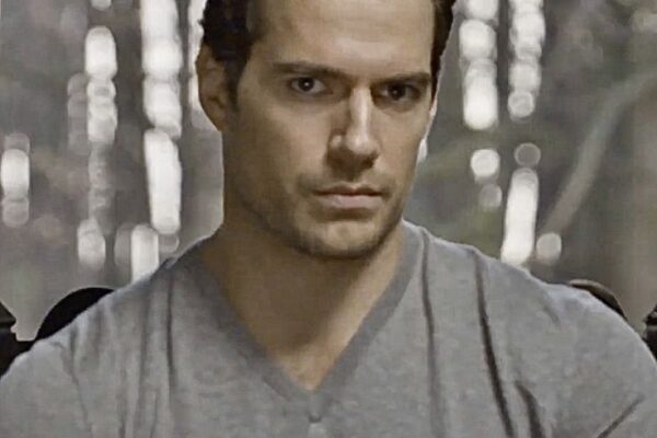 La carriera di Henry Cavill: Successi e Progetti Futuri