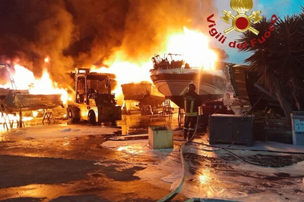 Incendio Fiumicino: Cosa è successo e quali sono le conseguenze