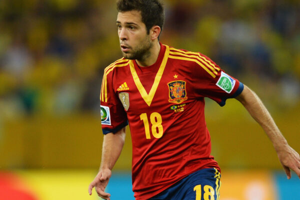 Jordi Alba: Dalla Gioventù al Successo Mondiale