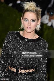 Kristen Stewart: Dalla Saga di Twilight ai Nuovi Progetti