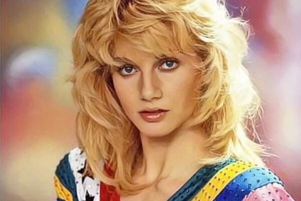 Lorella Cuccarini: Una carriera che continua a brillare