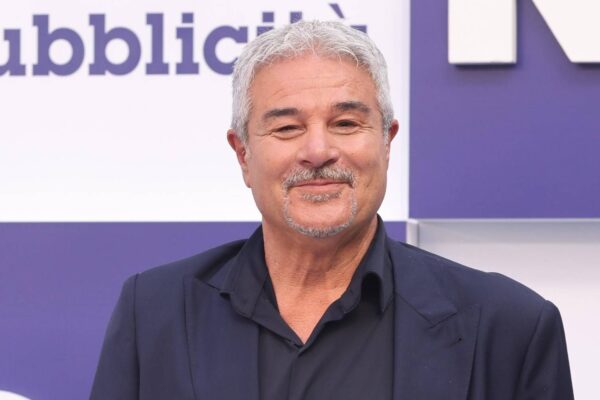 Pino Insegno: Il Maestro della Comicità e gli Ascolti in TV