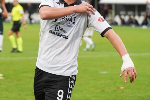 Pio Esposito: Il giovane talento che sta conquistando l’Inter