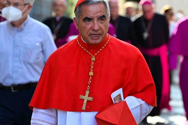 Il Caso Becciu e le Sue Conseguenze sulla Chiesa Cattolica