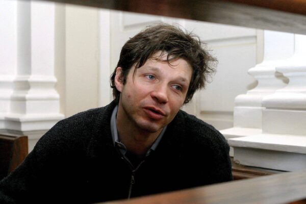 Bertrand Cantat: Ritorno e Controversie nel Panorama Musicale