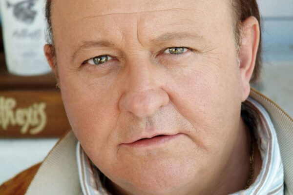 Massimo Boldi: La Carriera e il Successo dell’Attore Comico