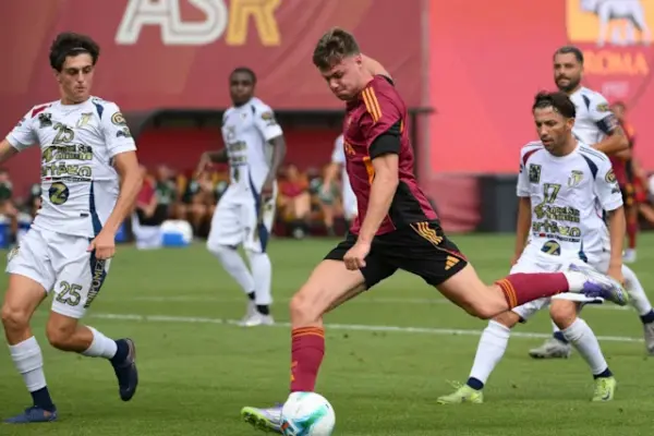 Roma Unipomezia: Un Farò nel Calcio Locale