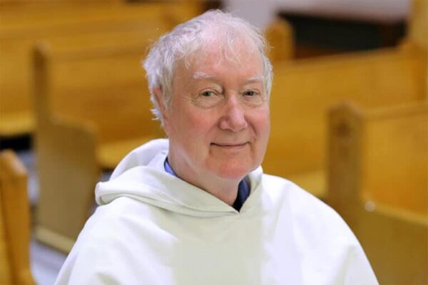 Timothy Radcliffe: Un’Influente Voce nella Spiritualità Moderna