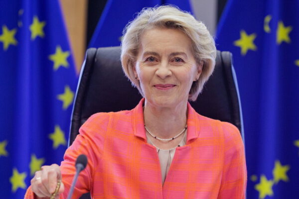 La mozione di sfiducia contro Ursula von der Leyen: Cosa significa per l’UE