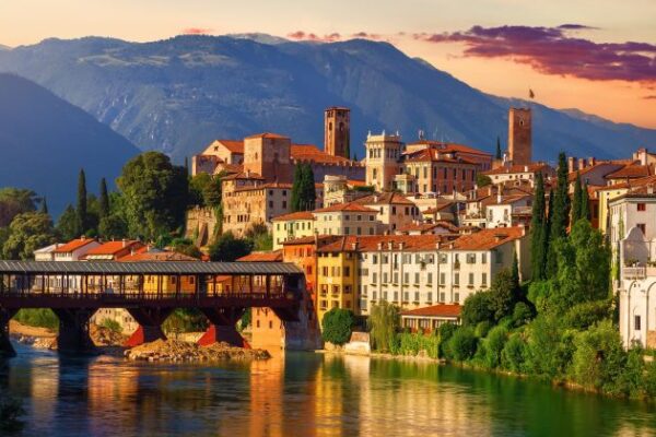 Alla Scoperta di Bassano del Grappa: Storia e Cultura