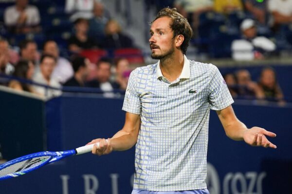 Daniil Medvedev: Il Fenomeno del Tennis Moderno