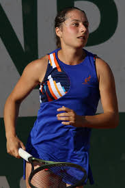 Elisabetta Cocciaretto: La Nostra Promessa del Tennis
