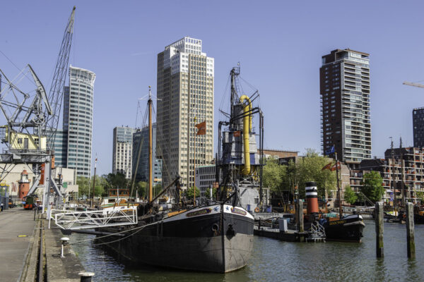 Scoprire Rotterdam: Un Viaggio nella Modernità Olandese