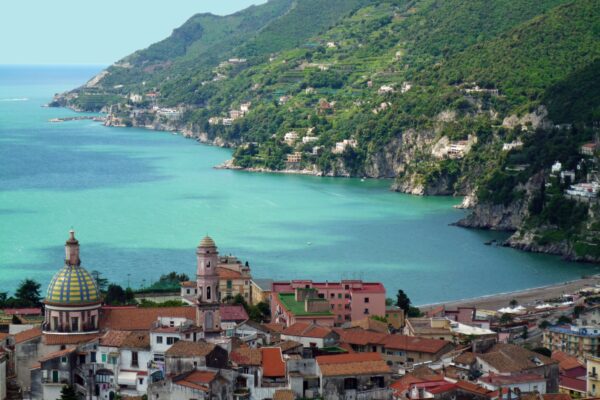 Vietri sul Mare: Gemma della Costiera Amalfitana