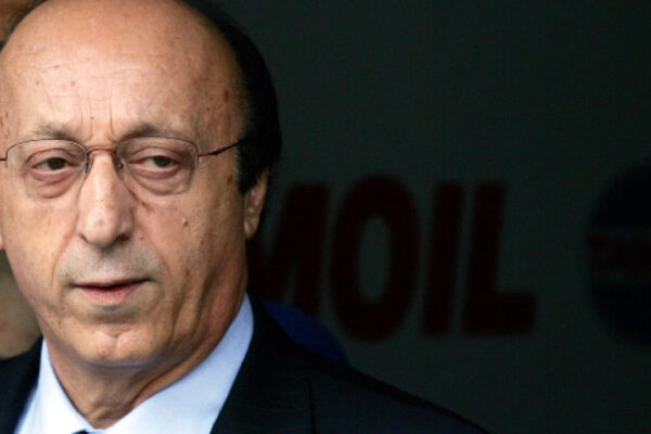 Luciano Moggi: Un’Icona del Calcio Italiano