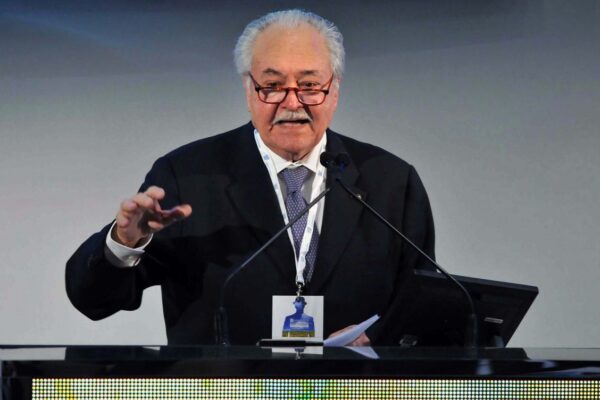 La Vita e le Innovazioni di Pasquale Pistorio