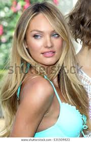 Candice Swanepoel: La carriera di una Modella Iconica