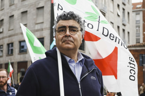 Emanuele Fiano: Un’Analisi del Suo Ruolo Nella Politica Italiana