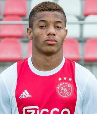 Neres: Un Nuovo Talento nel Mondo del Calcio