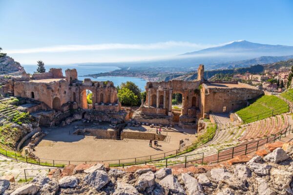 Esplorando Taormina: La Perla della Sicilia