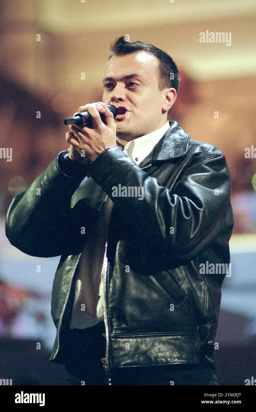 max pezzali sanremo — IT news