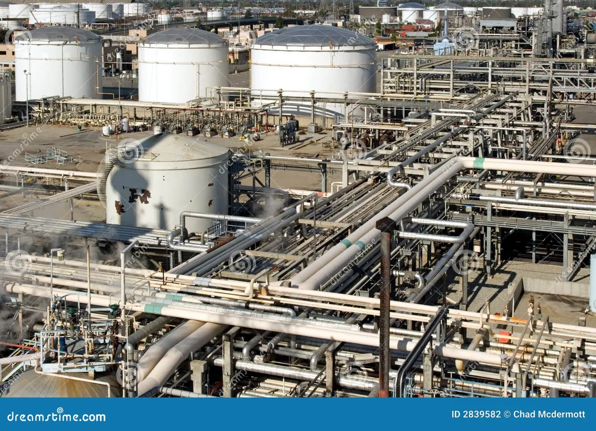 raffineria di petrolio — IT news