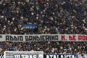 Bergamo: tifosi dell’Atalanta critici verso Sarri dopo la sconfitta interna