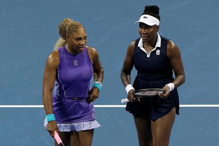 Serena e Venus Williams in campo a Cincinnati 2026 (foto Getty Images)